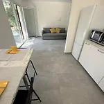 Clara - Singola Con Giardino Privato E Barbecue *
