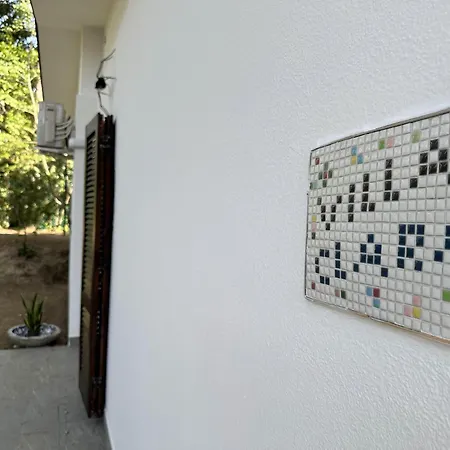 빌라 Clara - Singola Con Giardino Privato E Barbecue