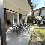Clara - Singola Con Giardino Privato E Barbecue Lignano Sabbiadoro