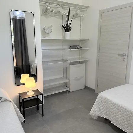 Villa Clara - Singola Con Giardino Privato E Barbecue *